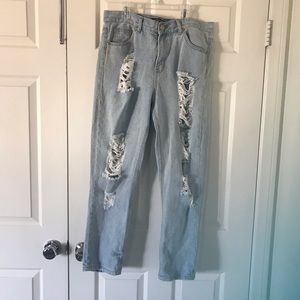 Almost Famous Boyfriend Jeans